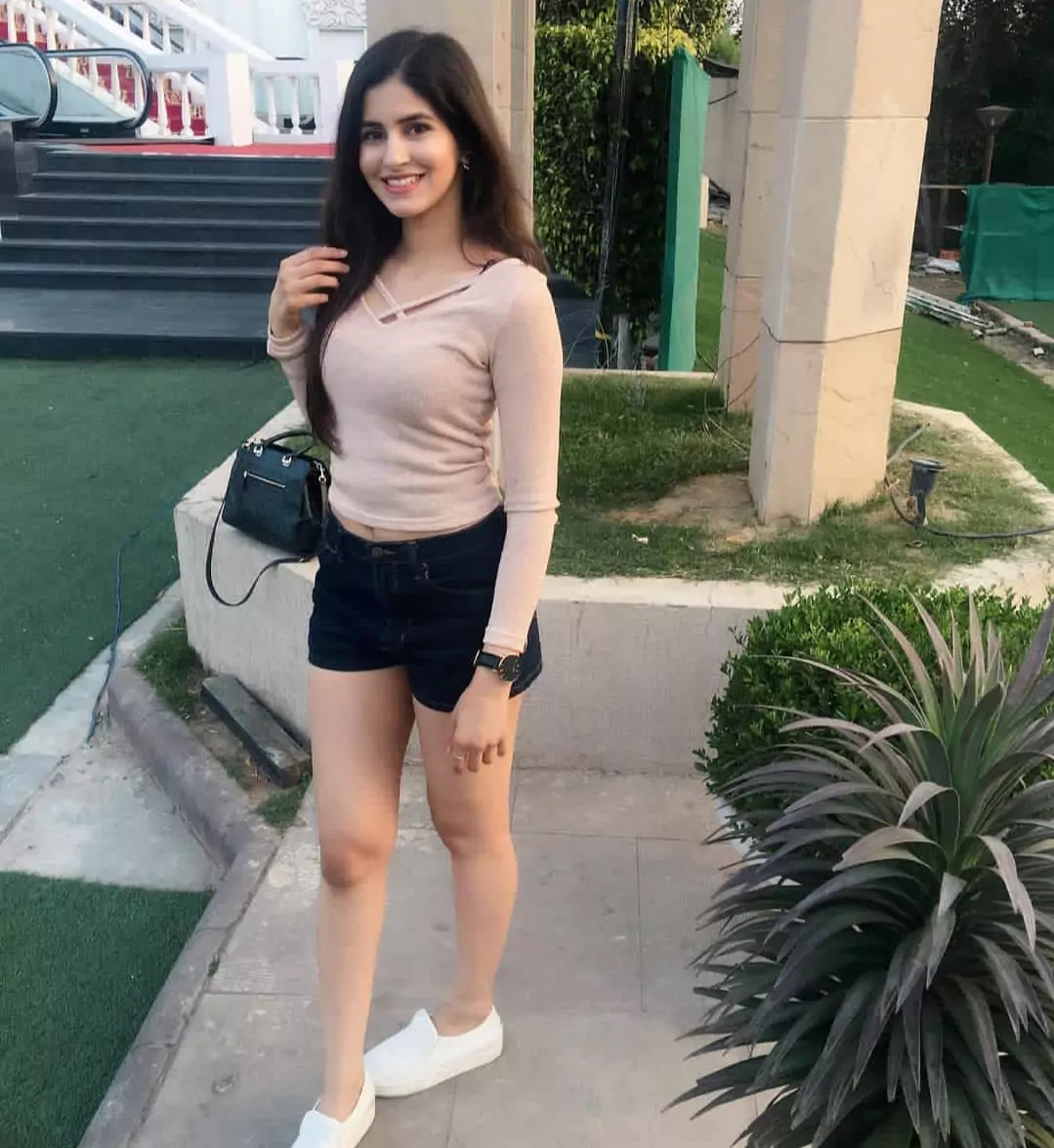 Adarsh Nagar Call Girls